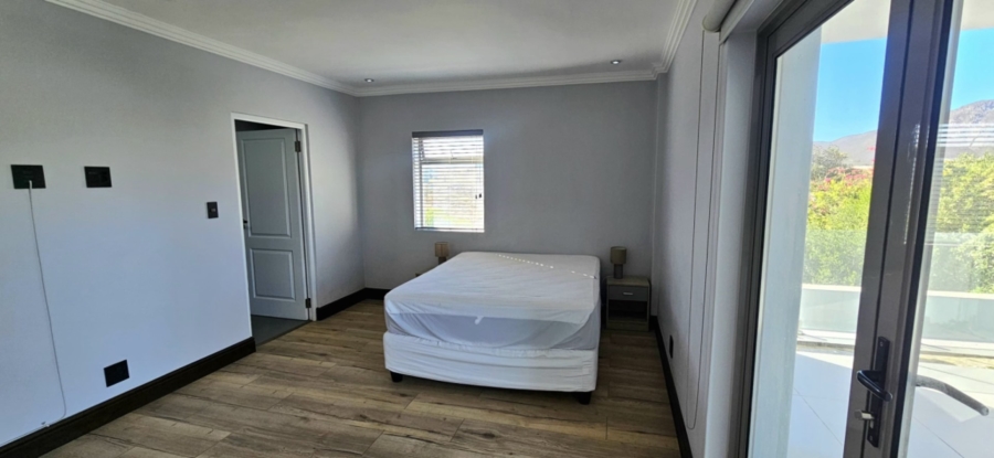 7 Bedroom Property for Sale in Gansbaai Central Western Cape